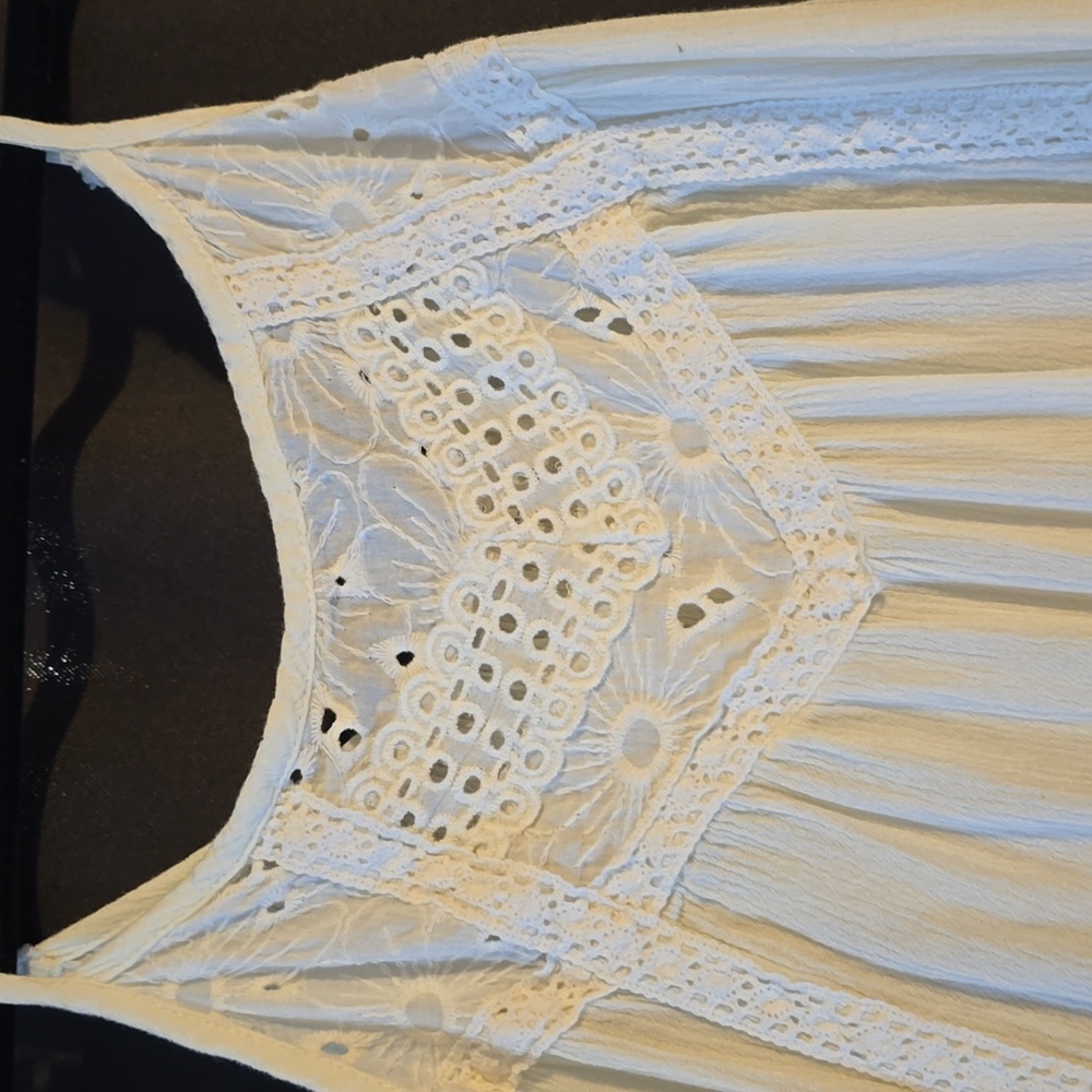 Off white spaghetti strap tank - Picture 3 of 4